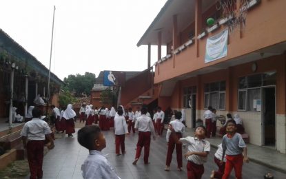 Anak-anak SDN Julang Meriahkan Hari Ramah Anak