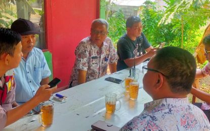 Pihak Kepolisian Wilayah Hukum Polsek Gunung Sindur Pasang Garis Polis Line Terkait Sumur Yang diduga Tercemar BBM