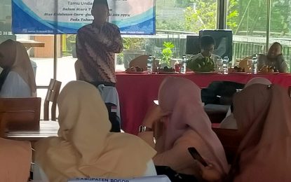 P3K Memberikan Santunan Kepada Anak Yatim Piatu Sebagai Wujud Rasa Syukur