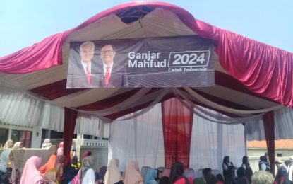 Tim Ganjar-Mahfud Bergerak Menyapa Warga Tenjolaya Kegiatan Sosialisasi  Pilpres 2024