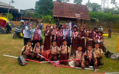 SDN  02 Jambu Luwuk Ciawi Adakan Giat Kemah Pramuka