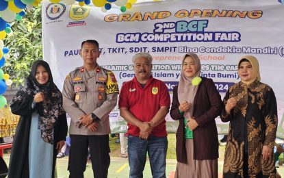 Camat Kecamatan Ciomas Drs. Tirta Juwarta, M.Si., Membuka Perhelatan Akbar Tahunan SIT Bina Cendikia Mandiri