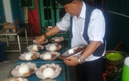 Komunitas Seni Berbagi Indonesia Mengadakan Acara Jum’at Berbagi